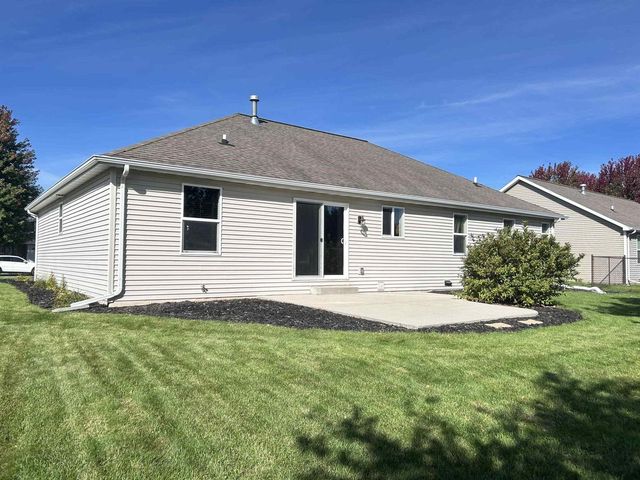 1916 PINK DOGWOOD WAY, Green Bay, WI 54313