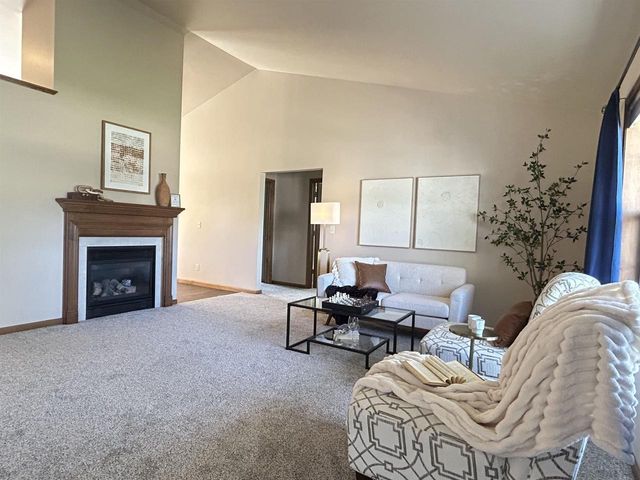 1916 PINK DOGWOOD WAY, Green Bay, WI 54313
