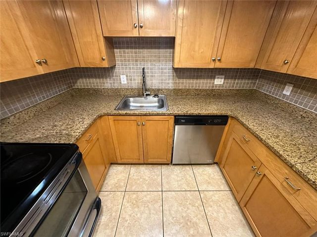 1830 Maravilla AVE 413, Fort Myers, FL 33901
