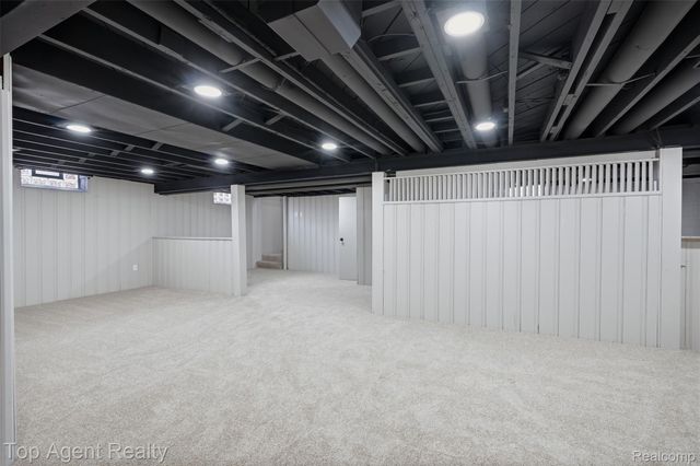 21407 Pallister Street, St. Clair Shores, MI 48080