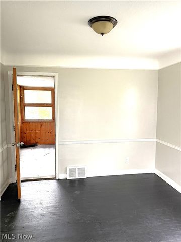 3328 W 61st Street, Cleveland, OH 44102