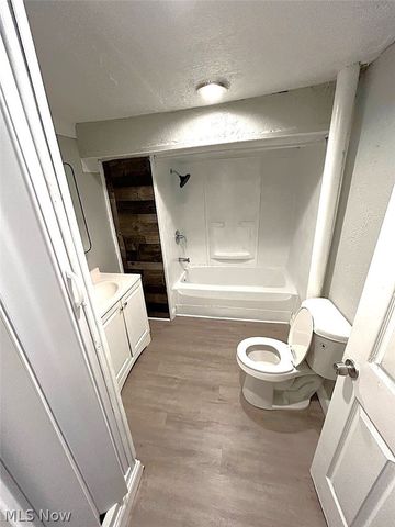 3328 W 61st Street, Cleveland, OH 44102