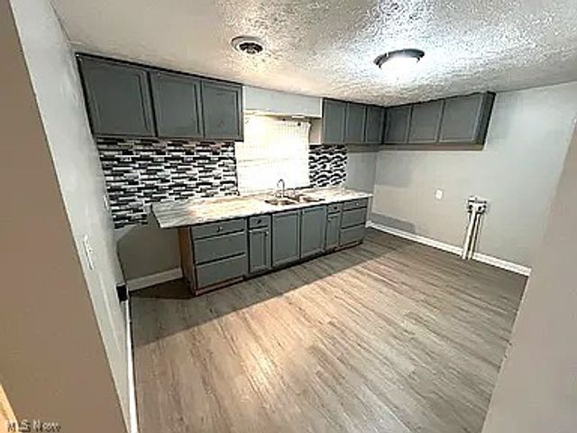 3328 W 61st Street, Cleveland, OH 44102