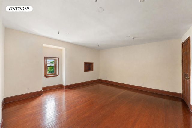 135 W 122ND Street, New York City, NY 10027
