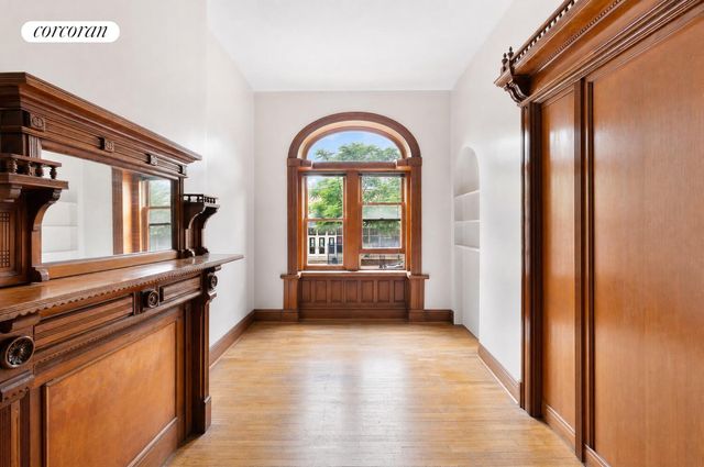 135 W 122ND Street, New York City, NY 10027