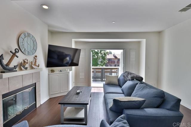 828 D Avenue, Coronado, CA 92118