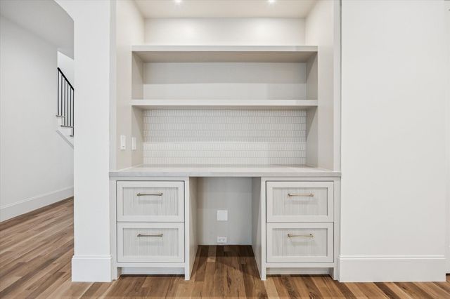 1021 Ashland Street, Houston, TX 77008