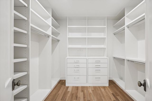 1021 Ashland Street, Houston, TX 77008