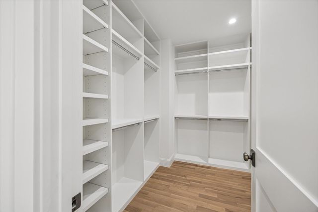 1021 Ashland Street, Houston, TX 77008