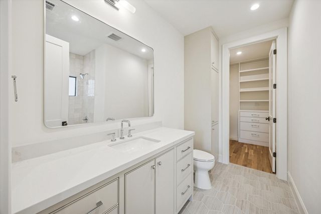 1021 Ashland Street, Houston, TX 77008