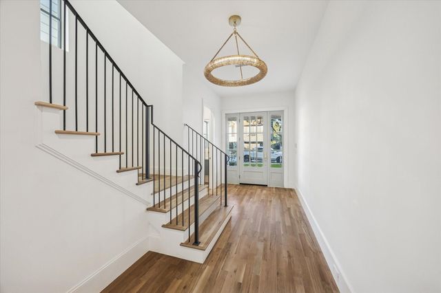 1021 Ashland Street, Houston, TX 77008