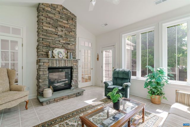 5527 STONEGATE LN, Crozet, VA 22932