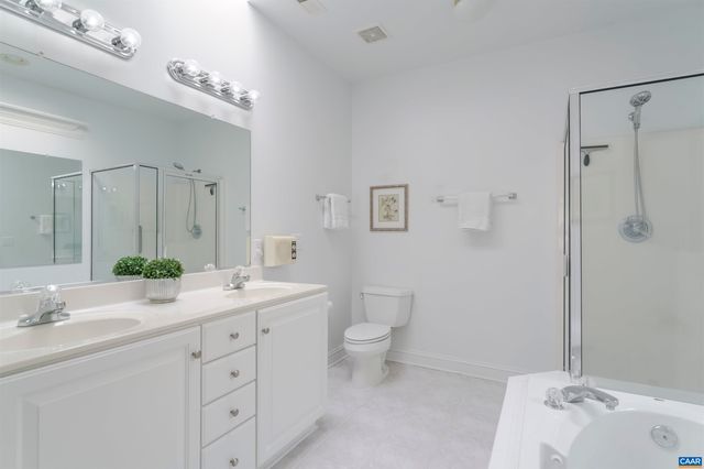 5527 STONEGATE LN, Crozet, VA 22932