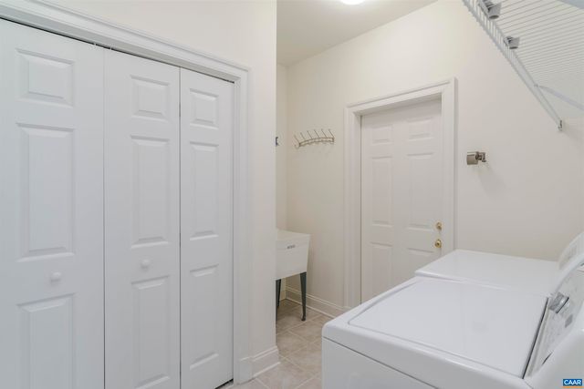 5527 STONEGATE LN, Crozet, VA 22932