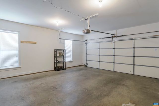 5527 STONEGATE LN, Crozet, VA 22932