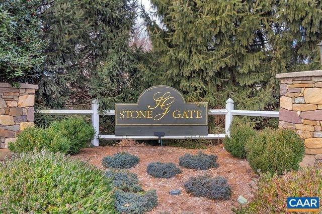 5527 STONEGATE LN, Crozet, VA 22932