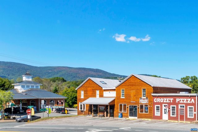 5527 STONEGATE LN, Crozet, VA 22932