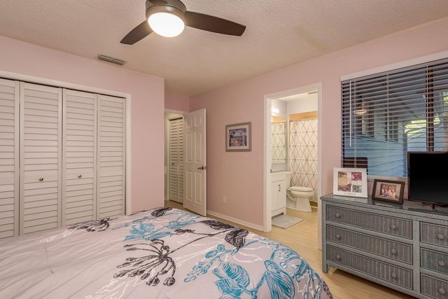 3098 EAGLES LANDING CIRCLE W, Clearwater, FL 33761