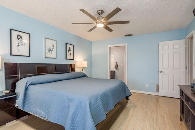 3098 EAGLES LANDING CIRCLE W, Clearwater, FL 33761