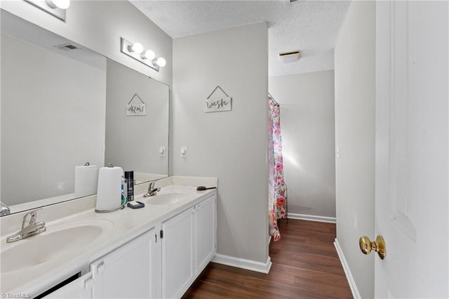 3009 Brookrun Drive, Jamestown, NC 27282
