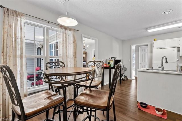 3009 Brookrun Drive, Jamestown, NC 27282