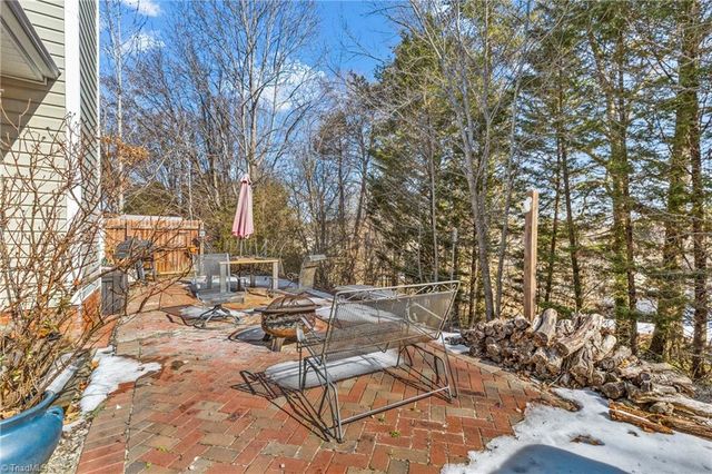 3009 Brookrun Drive, Jamestown, NC 27282