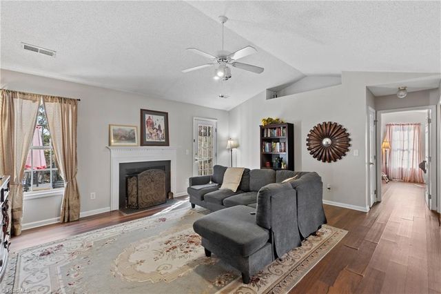 3009 Brookrun Drive, Jamestown, NC 27282
