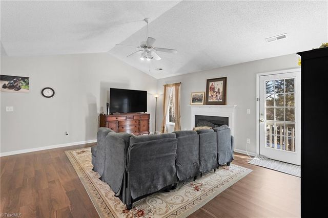 3009 Brookrun Drive, Jamestown, NC 27282