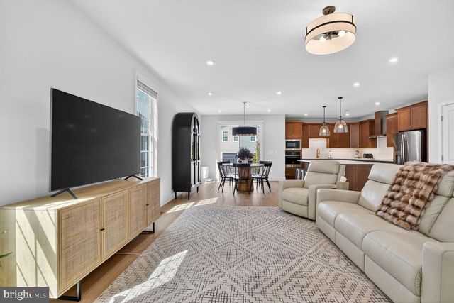 6053 COBBLESTONE CT, Marshall, VA 20115