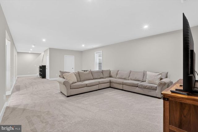 6053 COBBLESTONE CT, Marshall, VA 20115