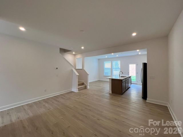 7708 Ethora Way, Charlotte, NC 28216