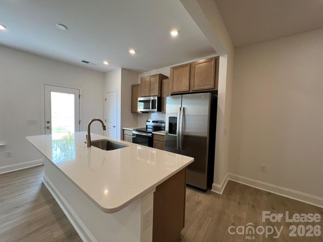 7708 Ethora Way, Charlotte, NC 28216