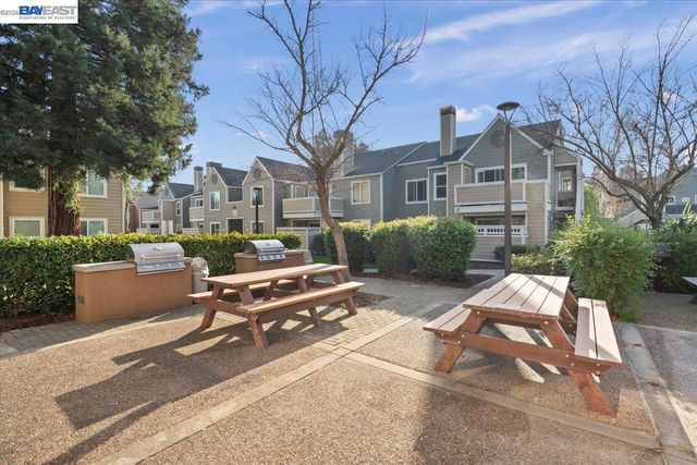 215 Reflections Dr 16, San Ramon, CA 94583