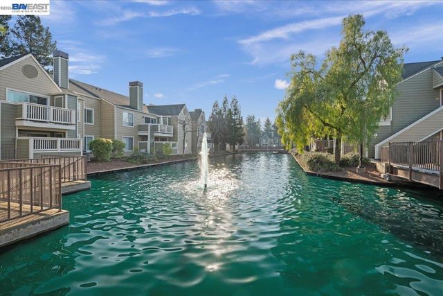215 Reflections Dr 16, San Ramon, CA 94583