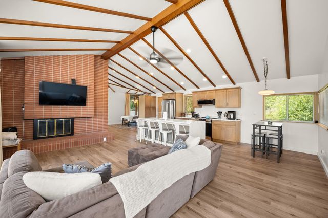 11708 E 19th Ave, Spokane Valley, WA 99206
