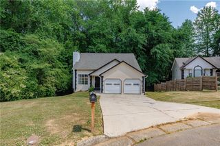 2211 Sandridge Place SW, Atlanta, GA 30331