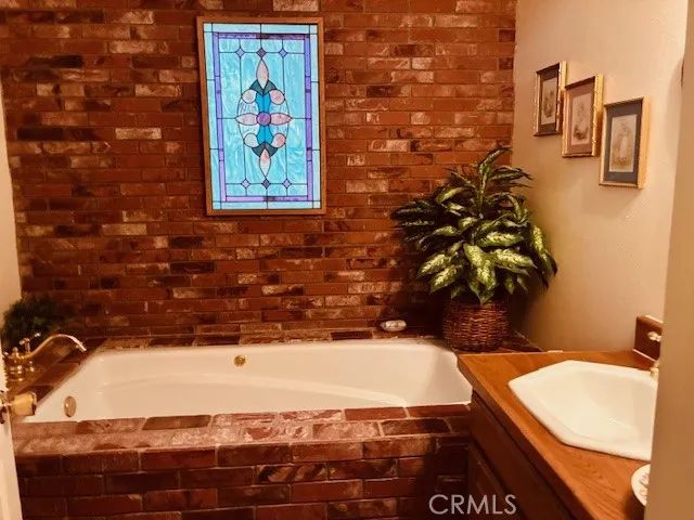 32079 Fern, Running Springs, CA 92382