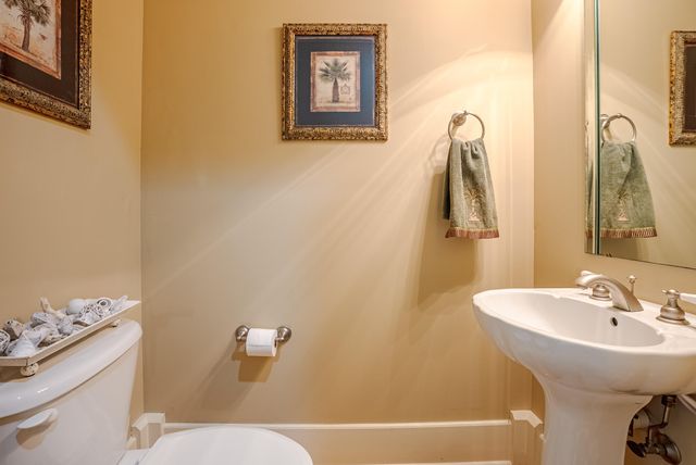 419 La Valencia Circle, Panama City Beach, FL 32413