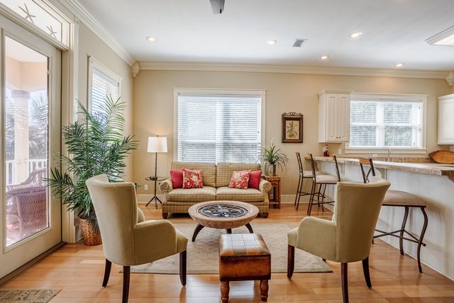 419 La Valencia Circle, Panama City Beach, FL 32413