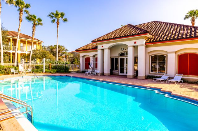 419 La Valencia Circle, Panama City Beach, FL 32413