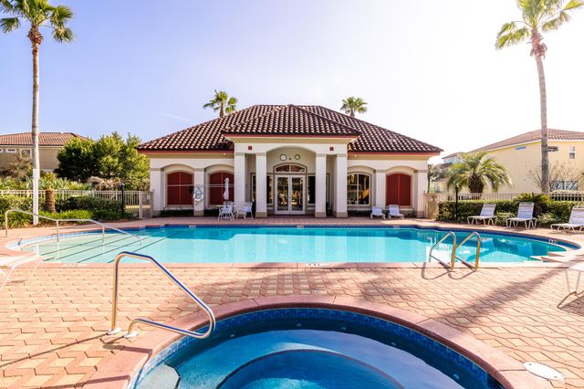 419 La Valencia Circle, Panama City Beach, FL 32413