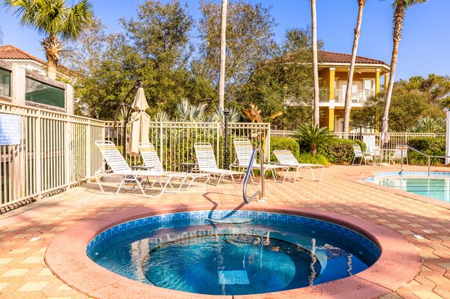 419 La Valencia Circle, Panama City Beach, FL 32413