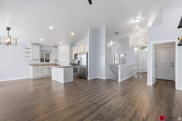 927 N PETRO DR, Tooele, UT 84074