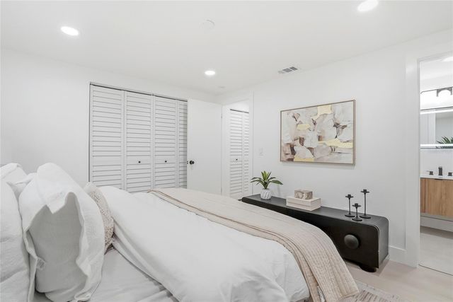 16133 SANDCREST WAY, Tampa, FL 33618