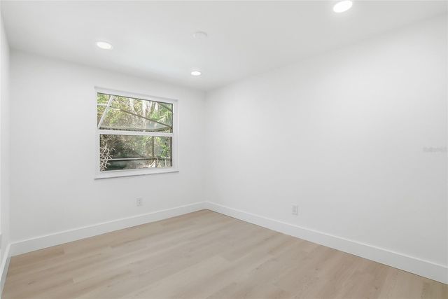 16133 SANDCREST WAY, Tampa, FL 33618