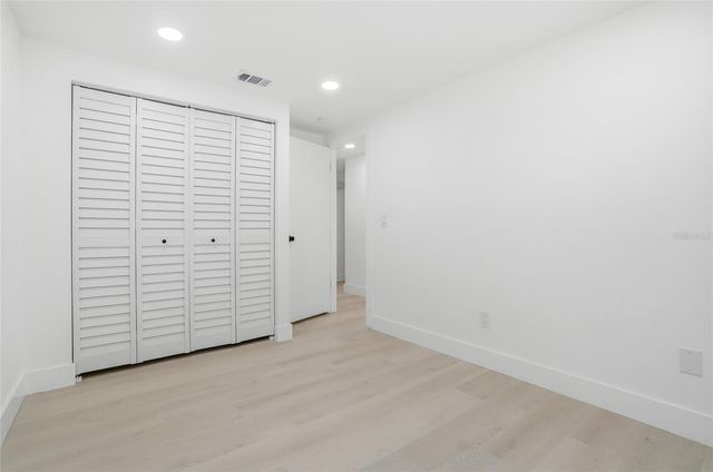 16133 SANDCREST WAY, Tampa, FL 33618