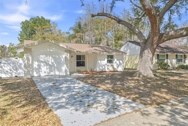 16133 SANDCREST WAY, Tampa, FL 33618