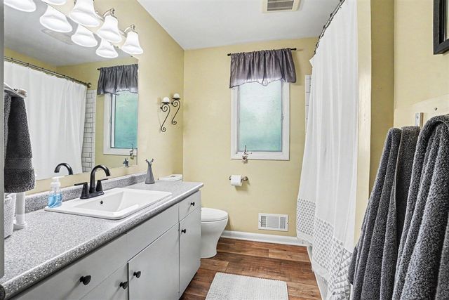 5236 Ridgebrook Drive, Portage, MI 49002