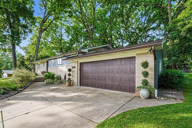5236 Ridgebrook Drive, Portage, MI 49002