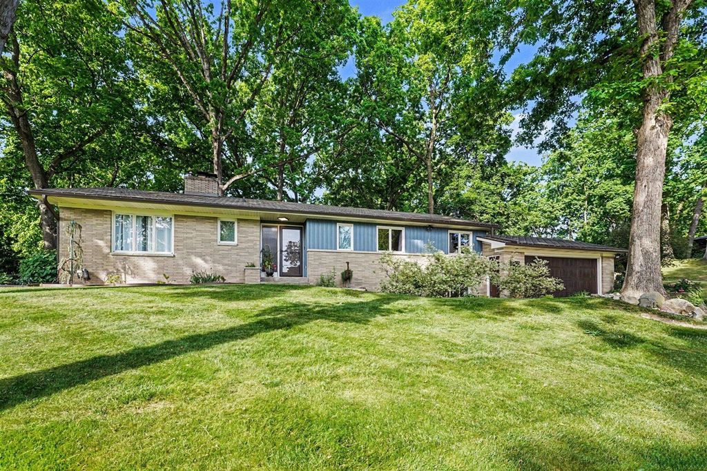 5236 Ridgebrook Drive, Portage, MI 49002